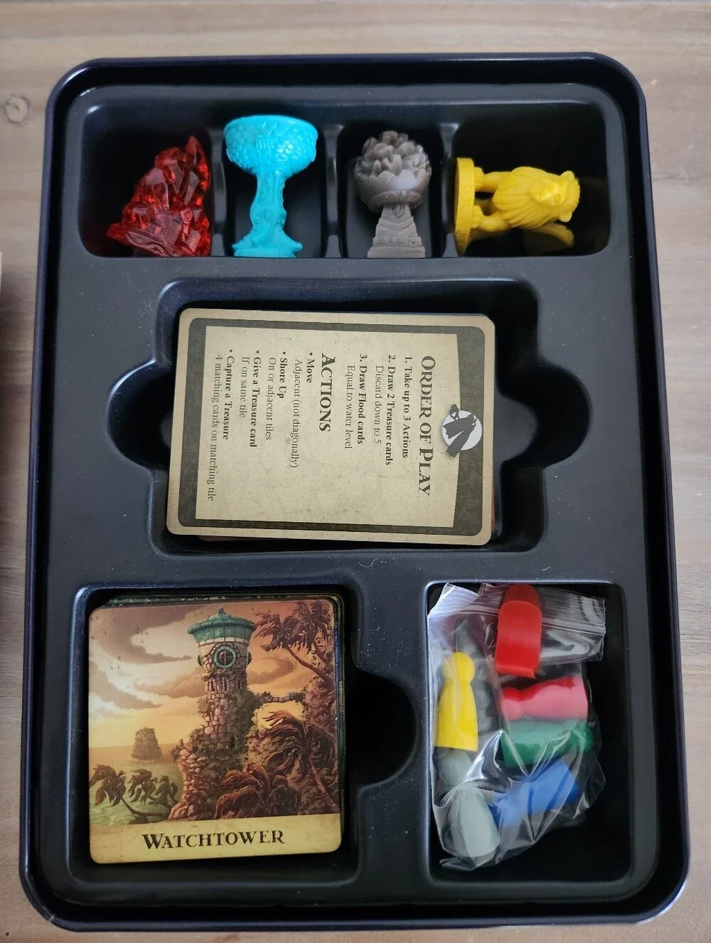 Forbidden Island Gamewright Board Game Tin 2010 Matt Leacock Complete
